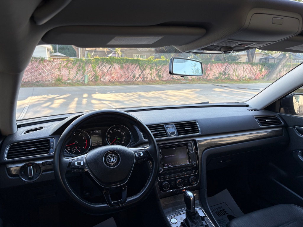 2017 Volkswagen Passat - $9,395