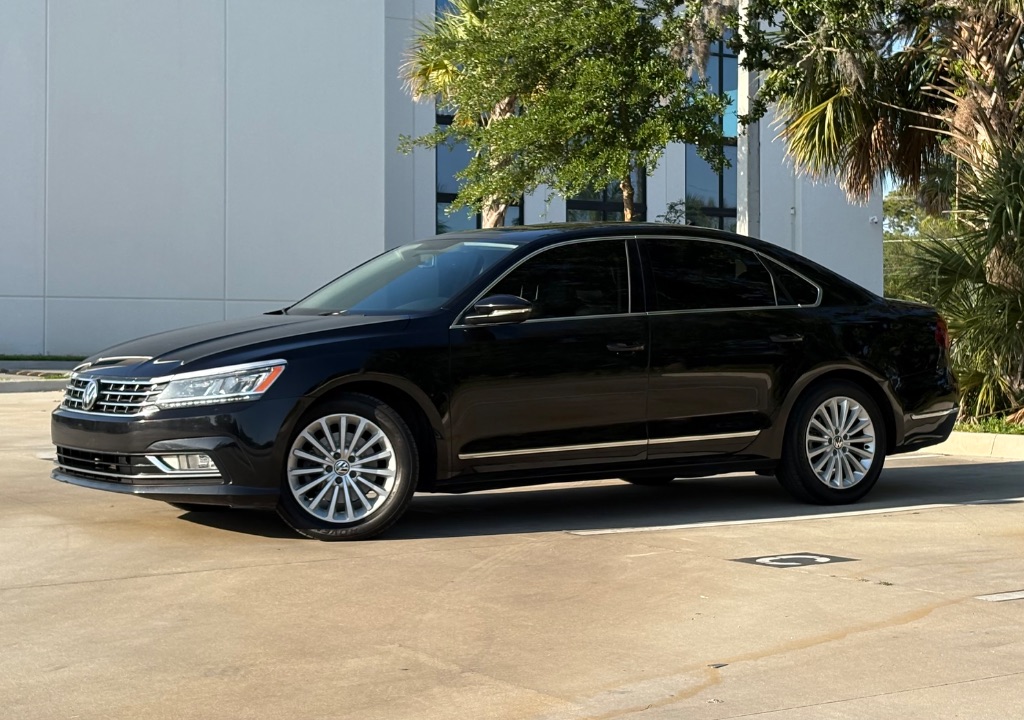 2017 Volkswagen Passat - $9,395