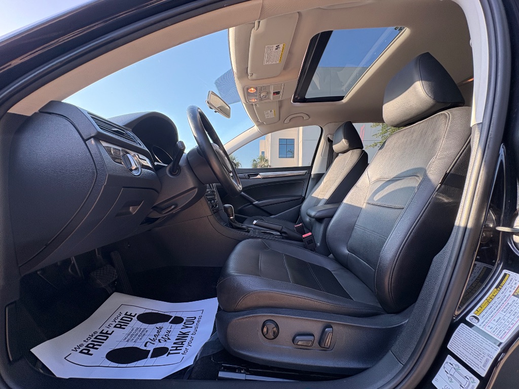 2017 Volkswagen Passat - $9,395