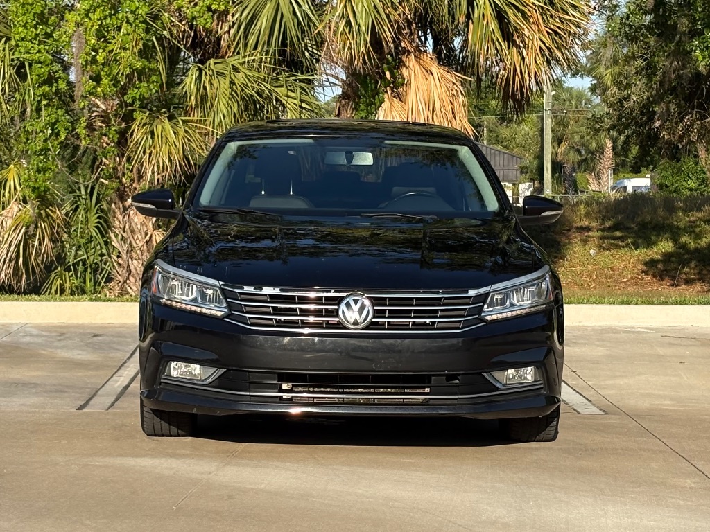 2017 Volkswagen Passat - $9,395