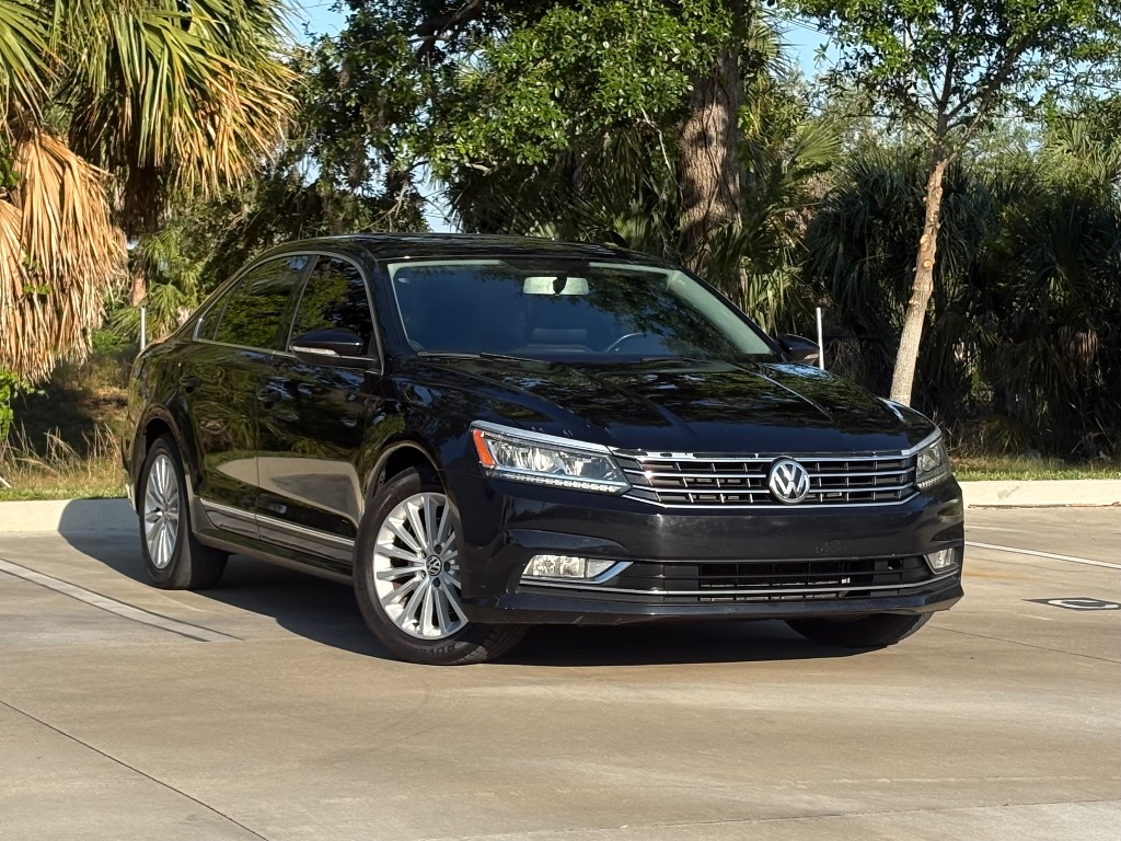 2017 Volkswagen Passat - $9,395