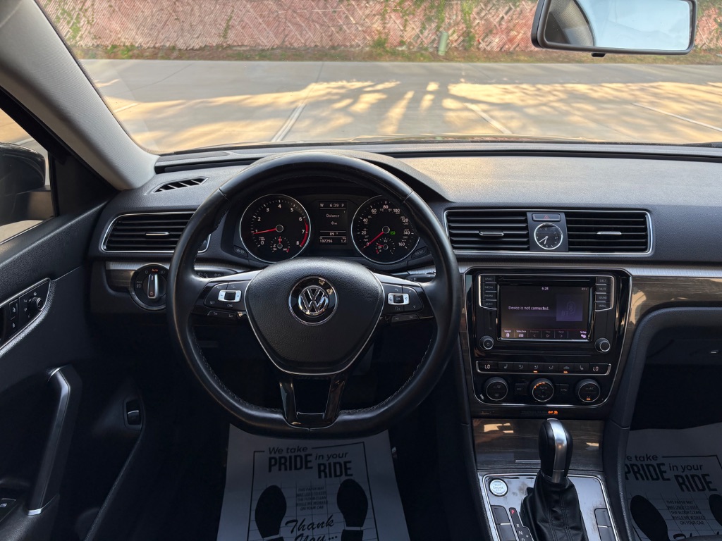 2017 Volkswagen Passat - $9,395