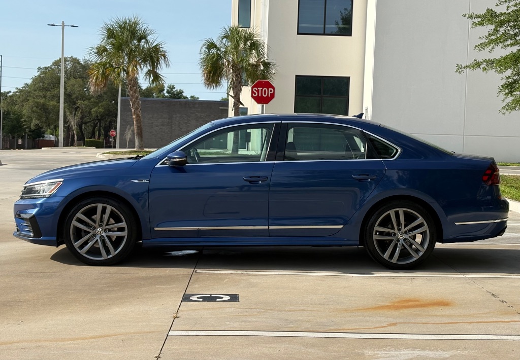 2017 Volkswagen Passat - $10,795