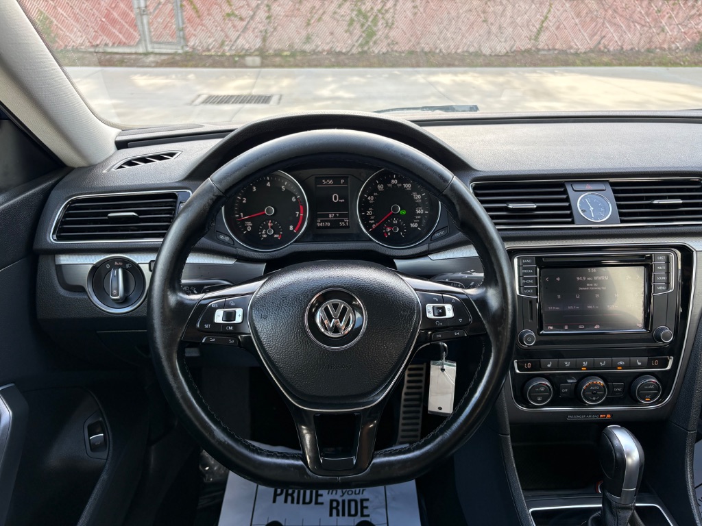 2017 Volkswagen Passat - $10,795