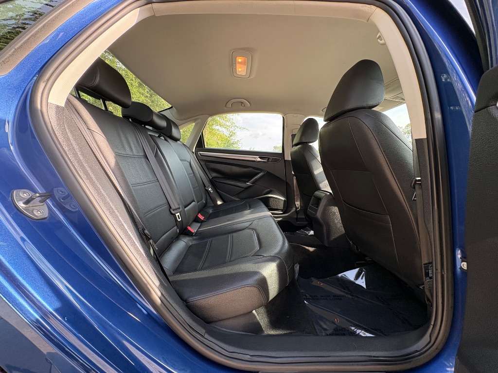 2017 Volkswagen Passat - $10,795