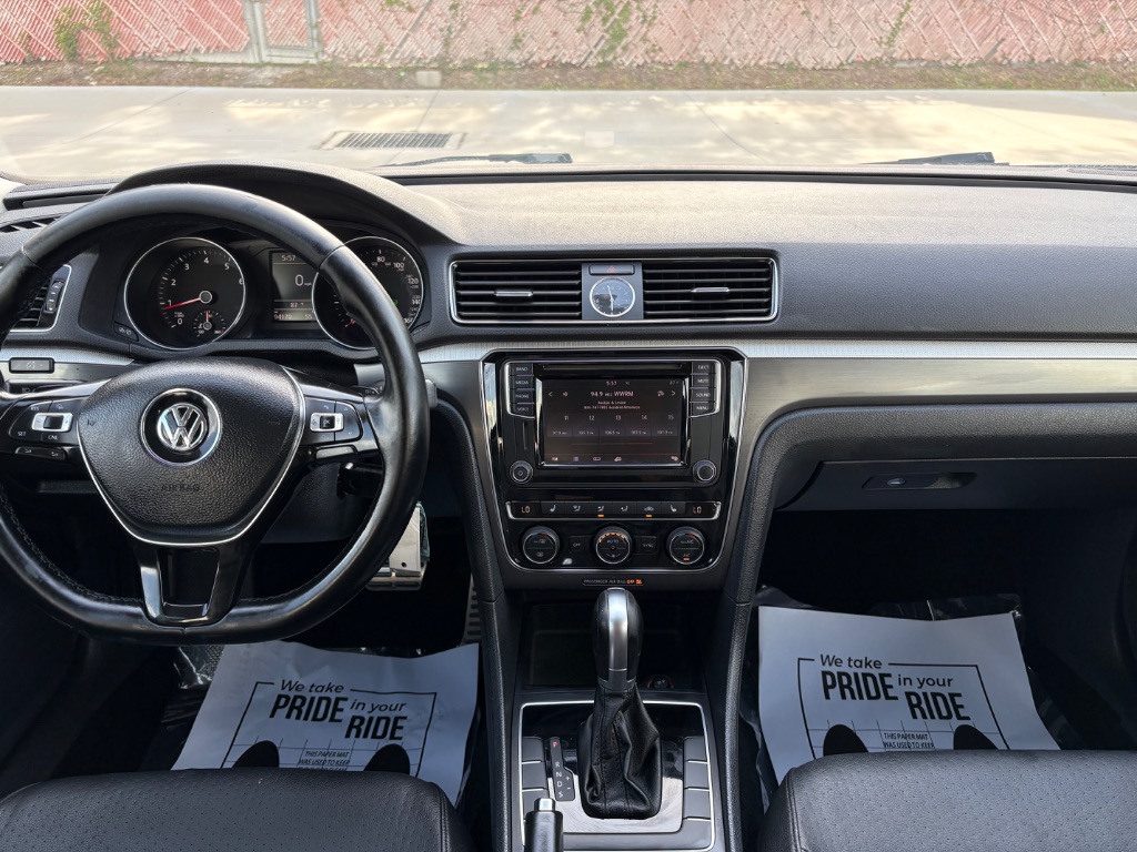 2017 Volkswagen Passat - $10,795