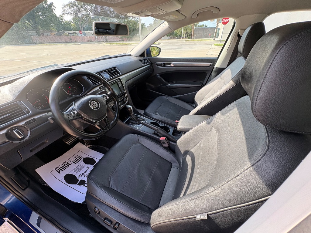 2017 Volkswagen Passat - $10,795