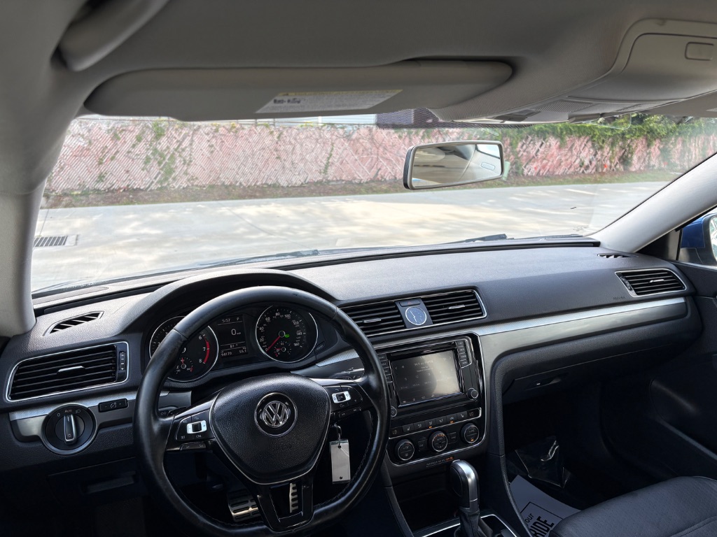 2017 Volkswagen Passat - $10,795