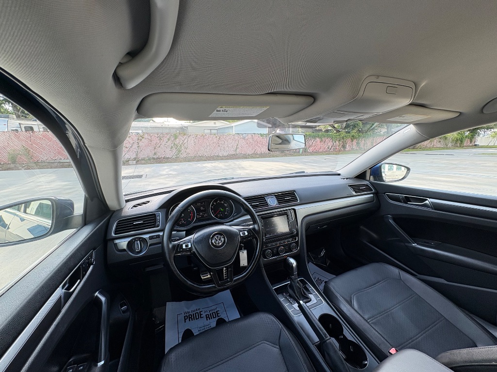 2017 Volkswagen Passat - $10,795