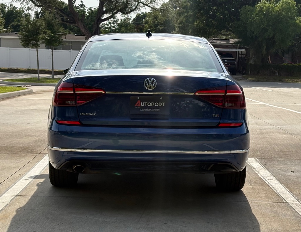 2017 Volkswagen Passat - $10,795