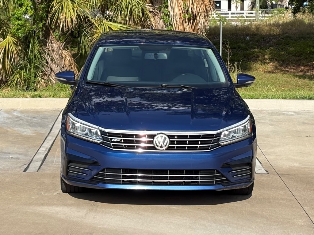 2017 Volkswagen Passat - $10,795