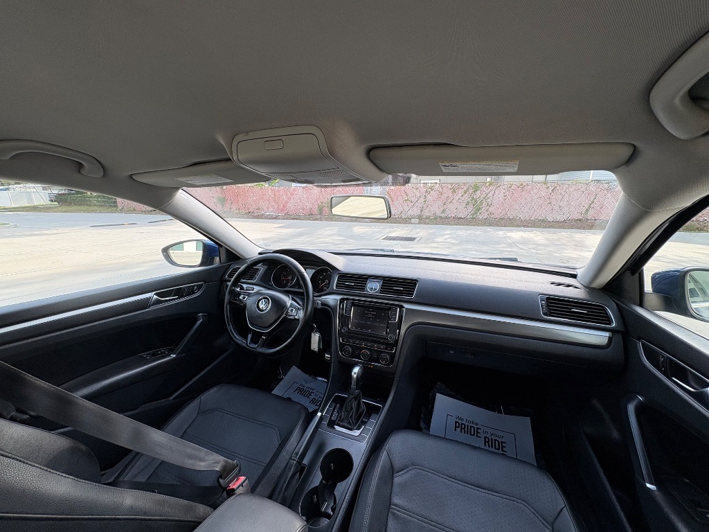 2017 Volkswagen Passat - $10,795