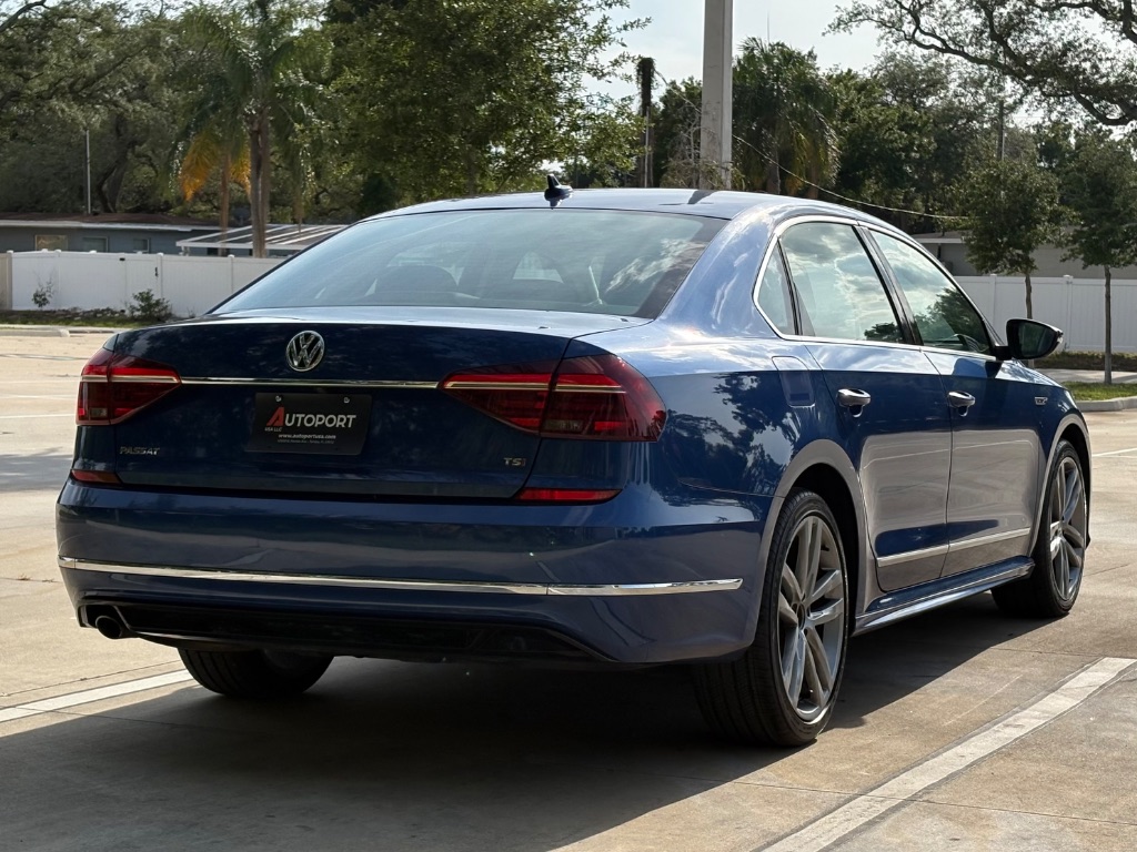 2017 Volkswagen Passat - $10,795