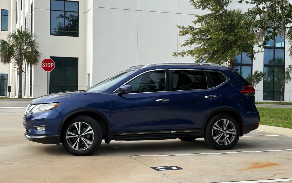 2017 Nissan Rogue - $11,895