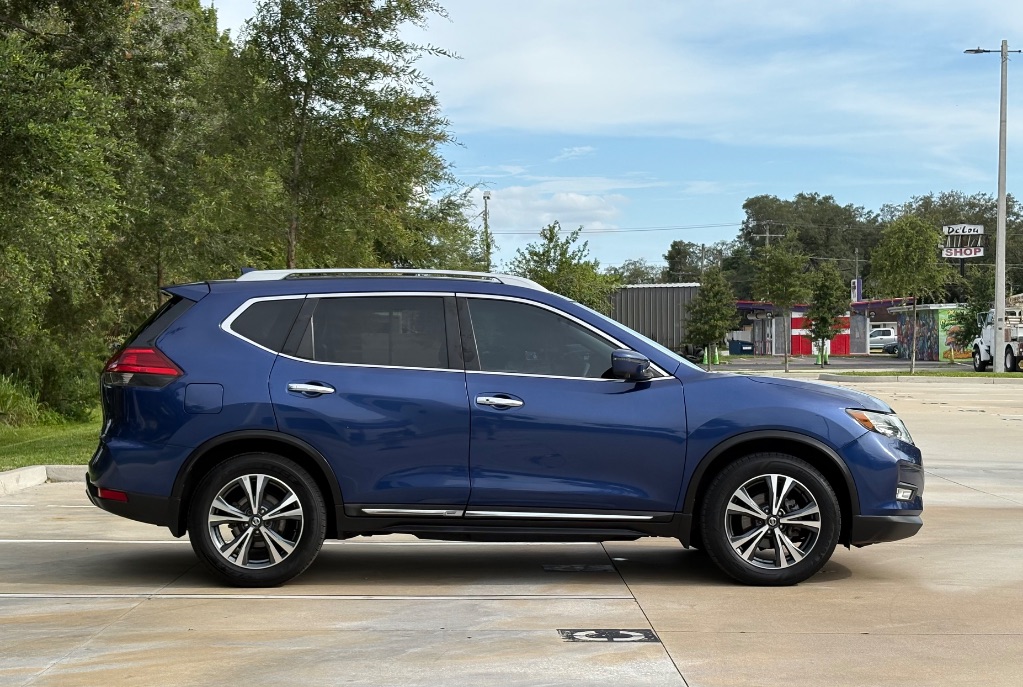 2017 Nissan Rogue - $11,895