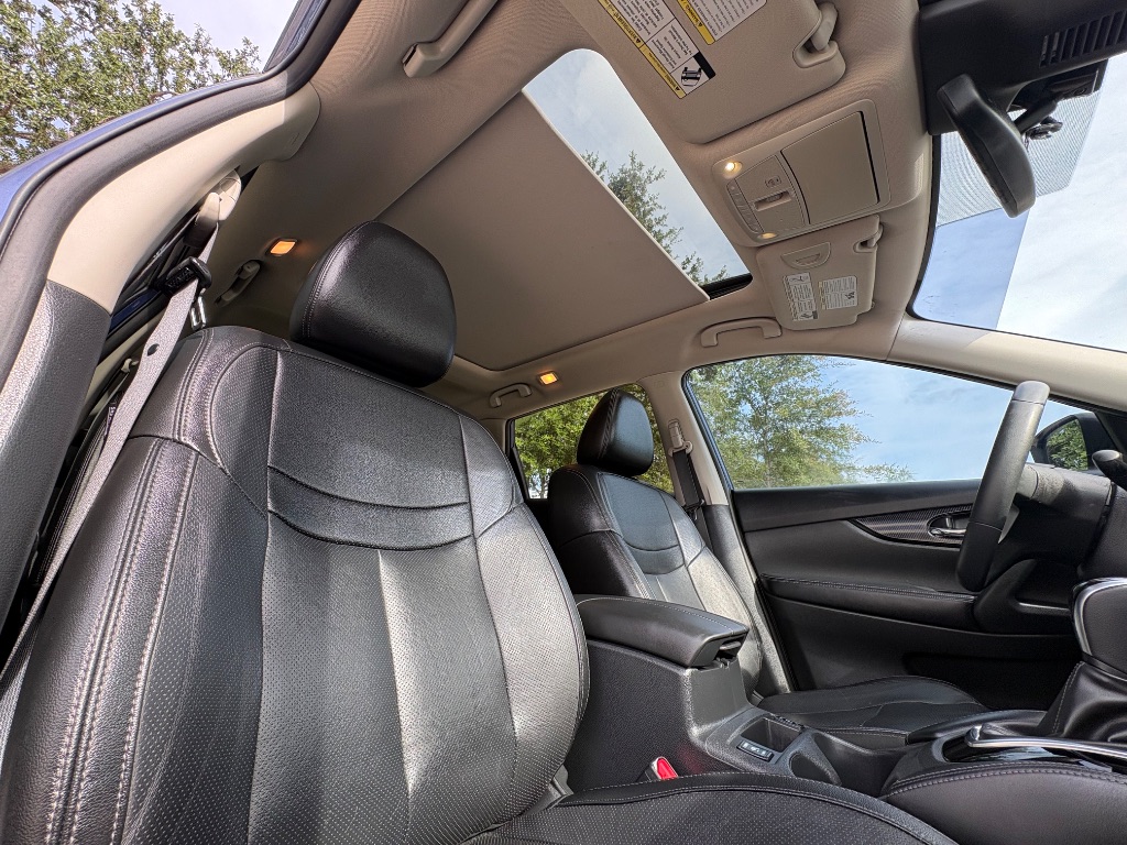 2017 Nissan Rogue - $11,895