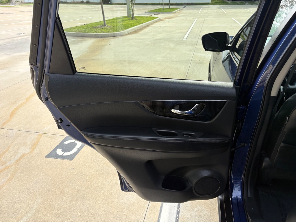 2017 Nissan Rogue - $11,895