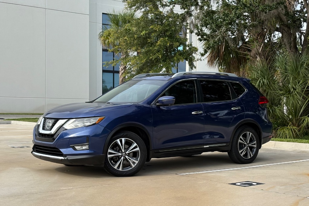 2017 Nissan Rogue - $11,895