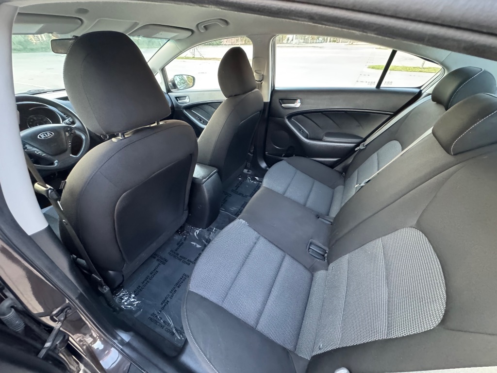 2017 Kia Forte LX photo
