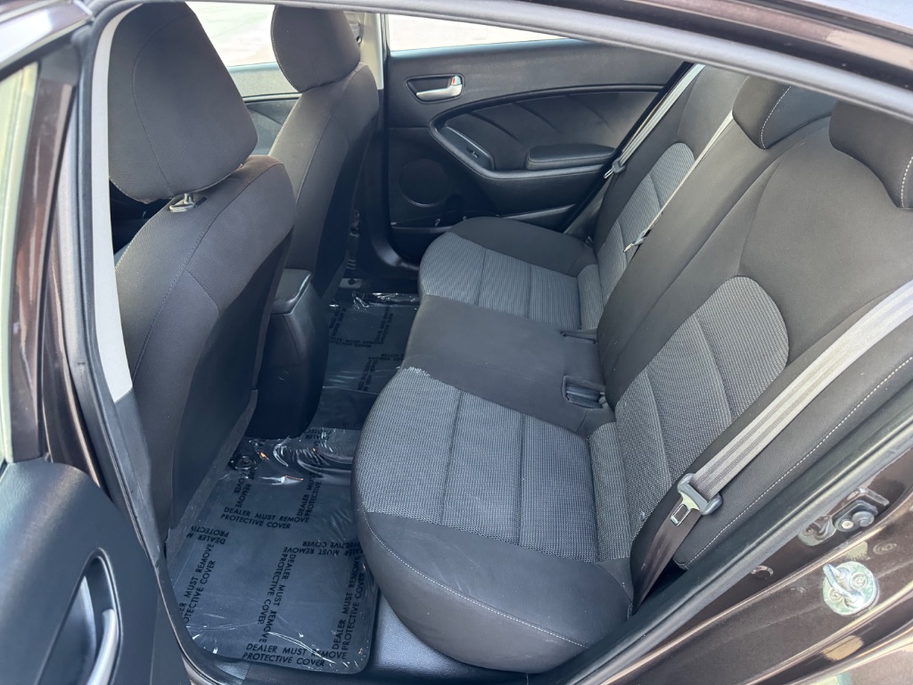 2017 Kia Forte LX photo