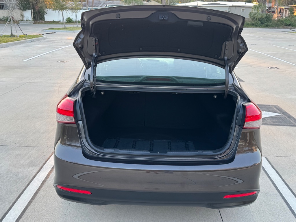 2017 Kia Forte LX photo