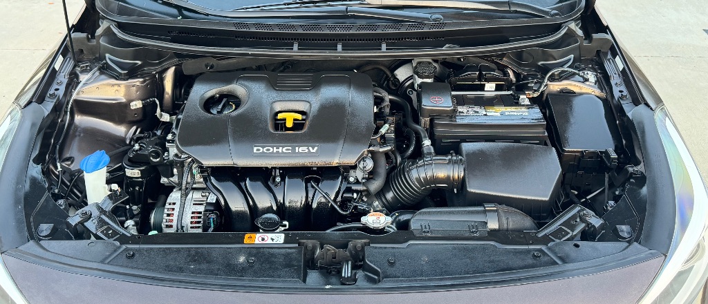 2017 Kia Forte LX photo