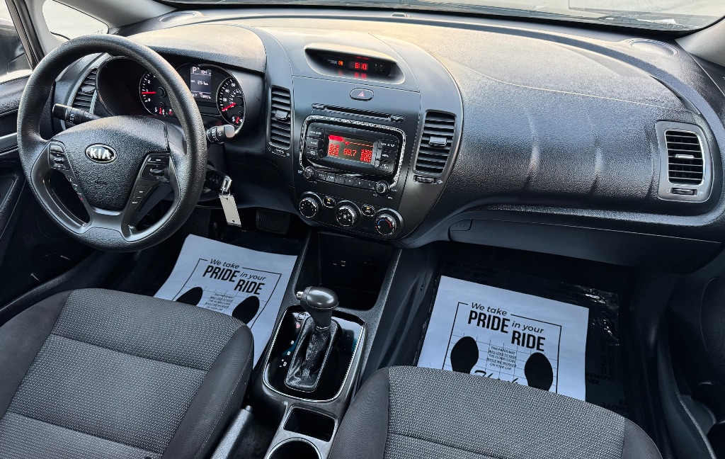 2017 Kia Forte LX photo
