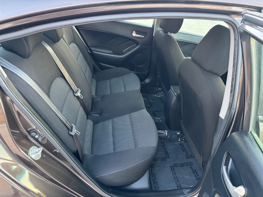 2017 Kia Forte LX photo