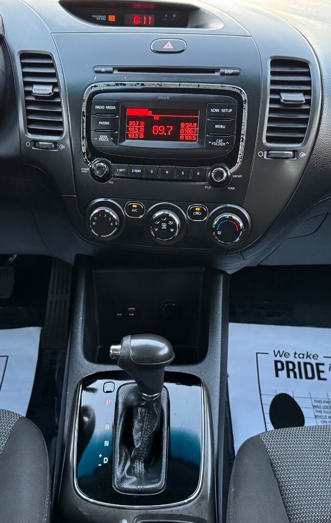 2017 Kia Forte LX photo