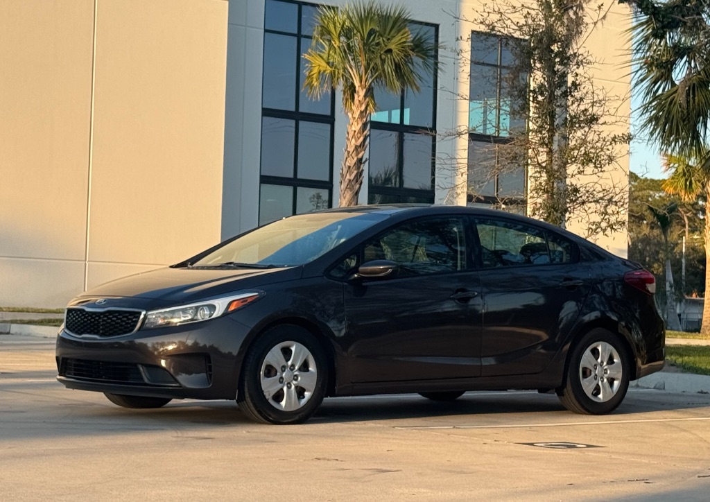 2017 Kia Forte LX photo