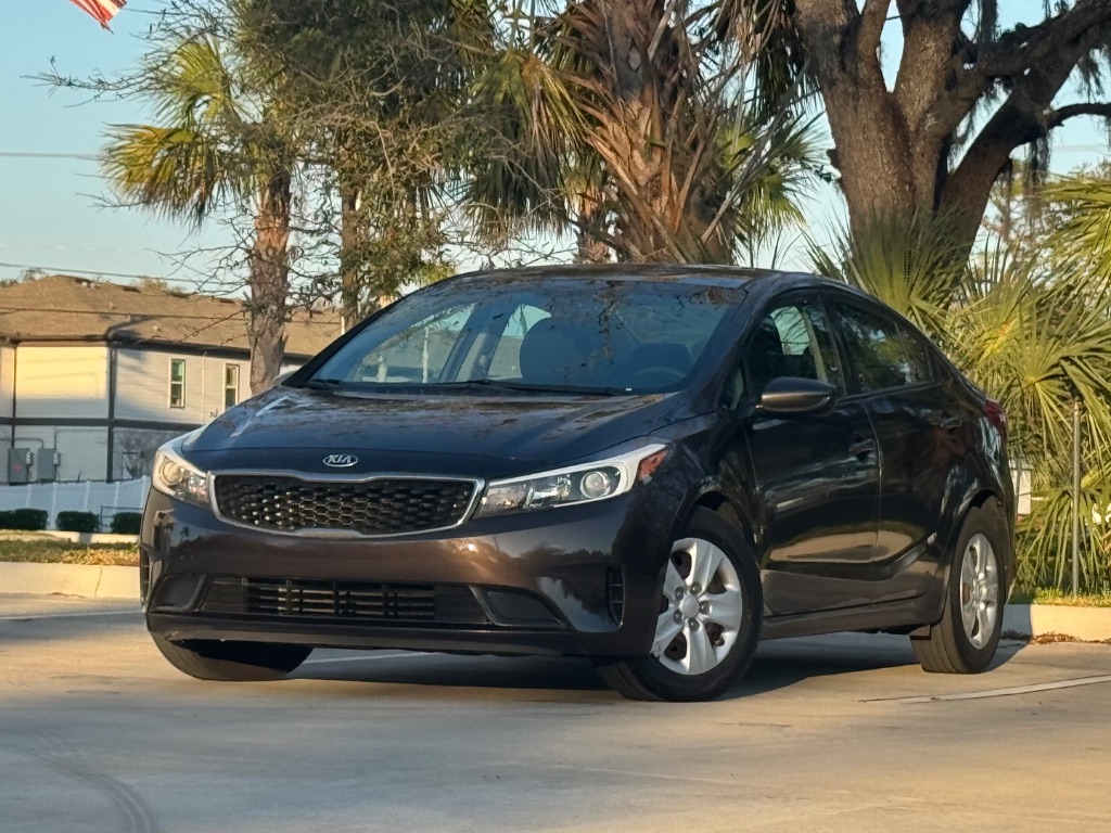 2017 Kia Forte LX photo