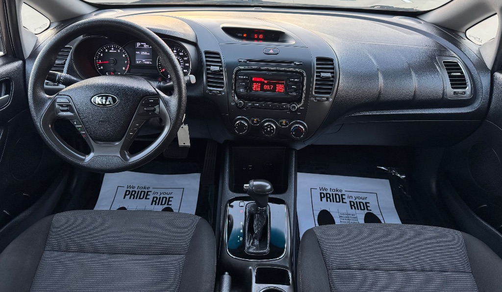 2017 Kia Forte LX photo