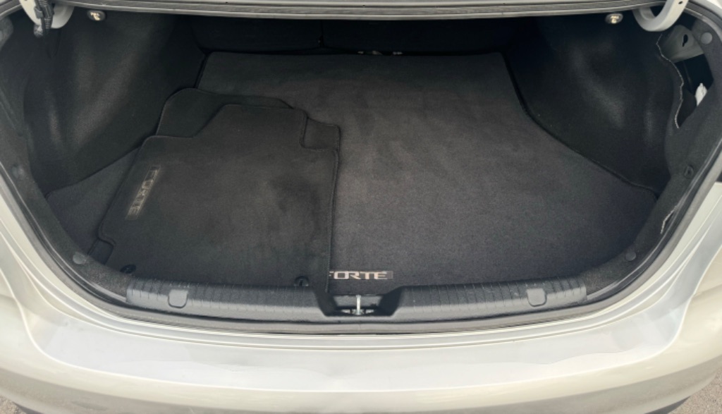 2017 Kia Forte - $7,995