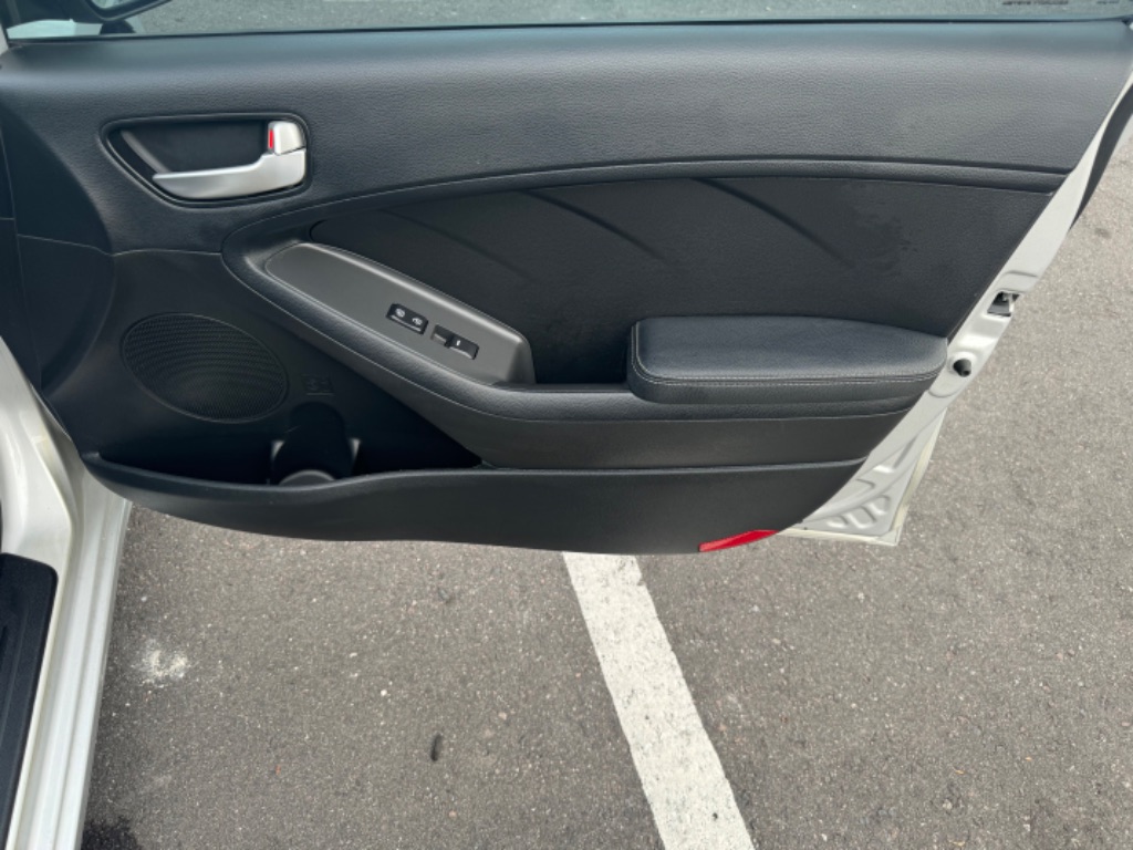 2017 Kia Forte - $7,995