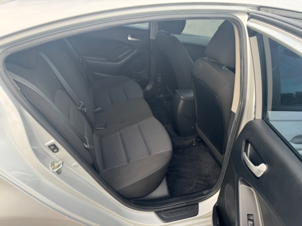 2017 Kia Forte - $7,995
