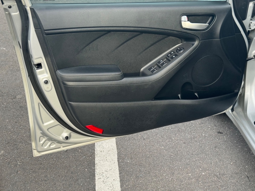 2017 Kia Forte - $7,995