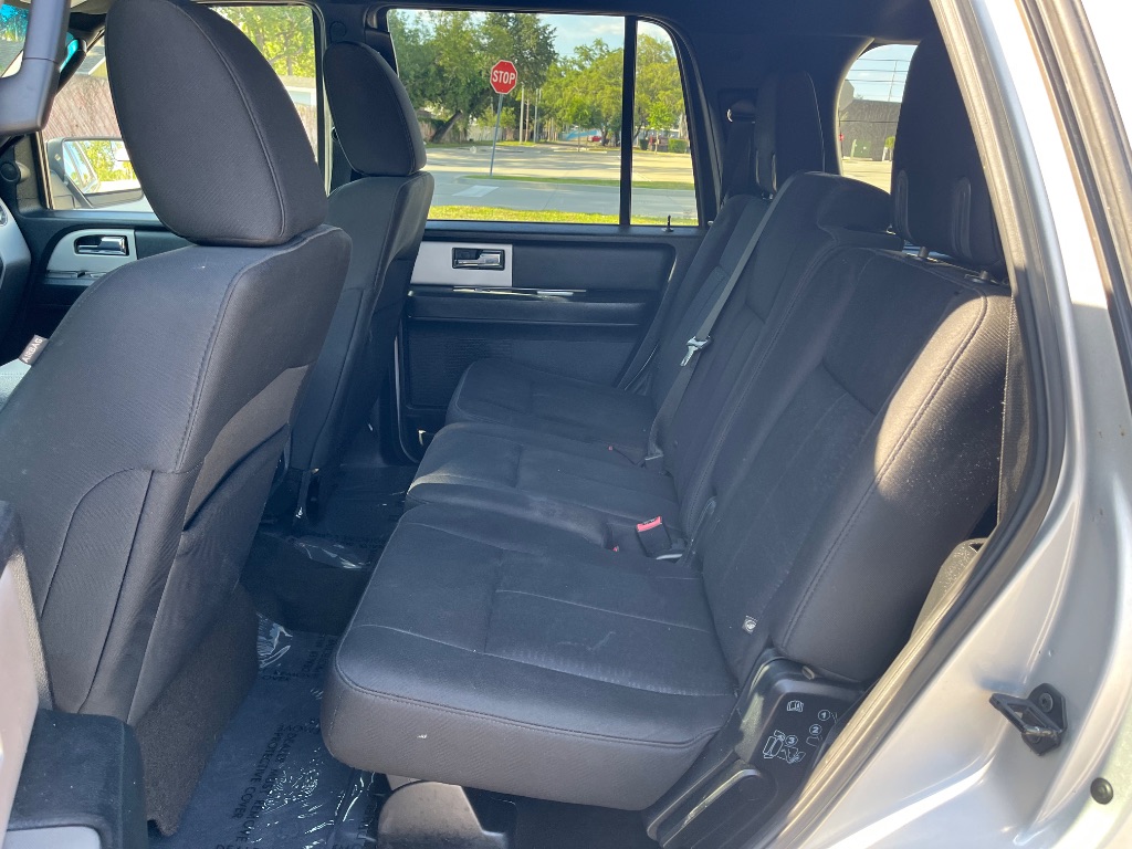 2017 Ford Expedition - $10,895
