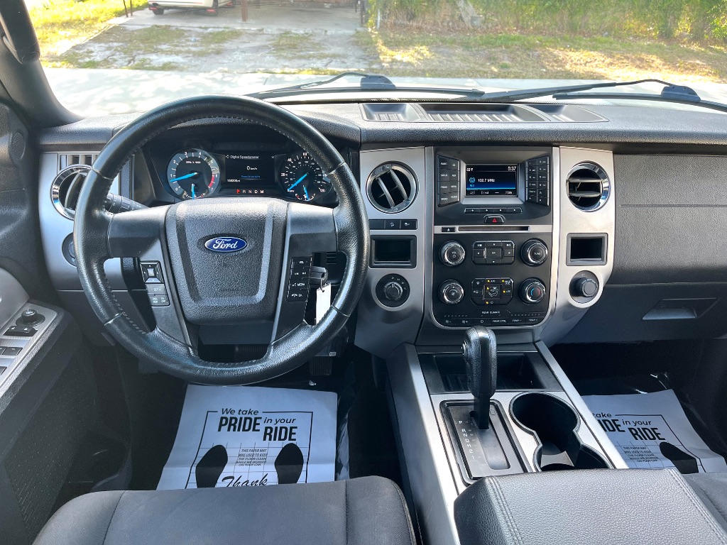 2017 Ford Expedition - $10,895