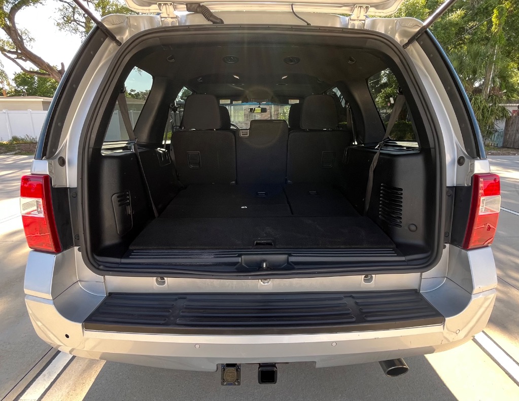 2017 Ford Expedition - $10,895
