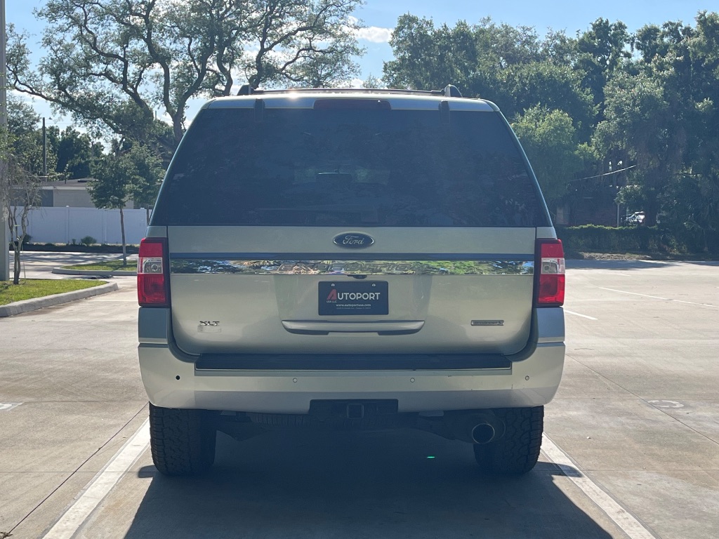 2017 Ford Expedition - $10,895