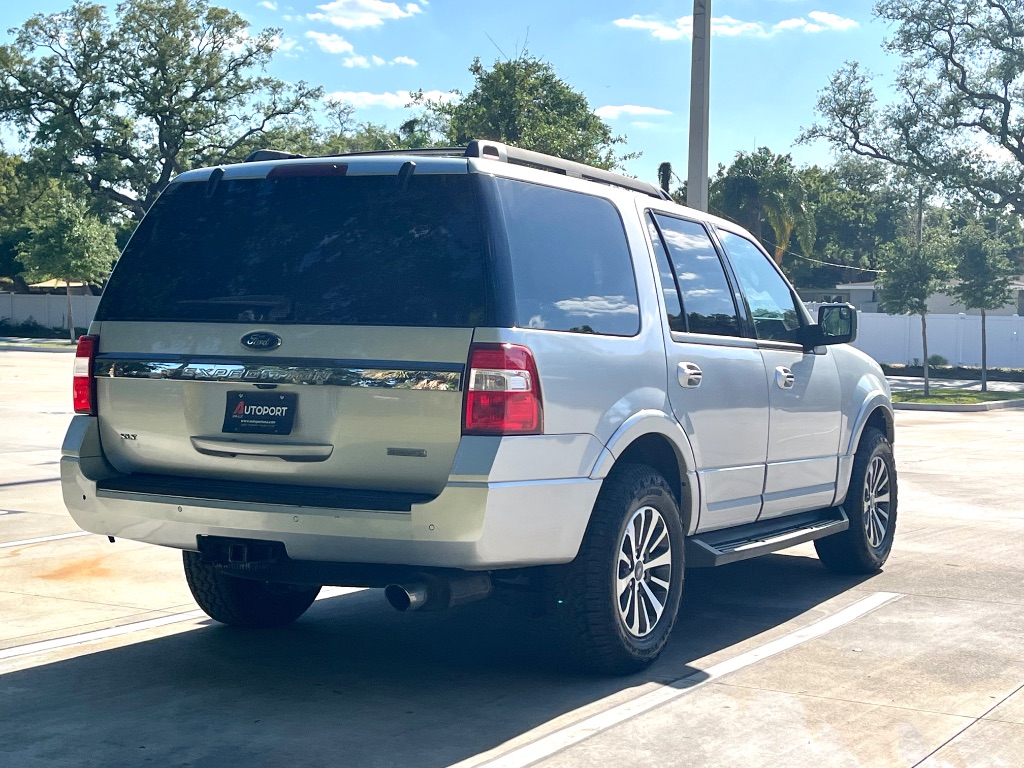 2017 Ford Expedition - $10,895