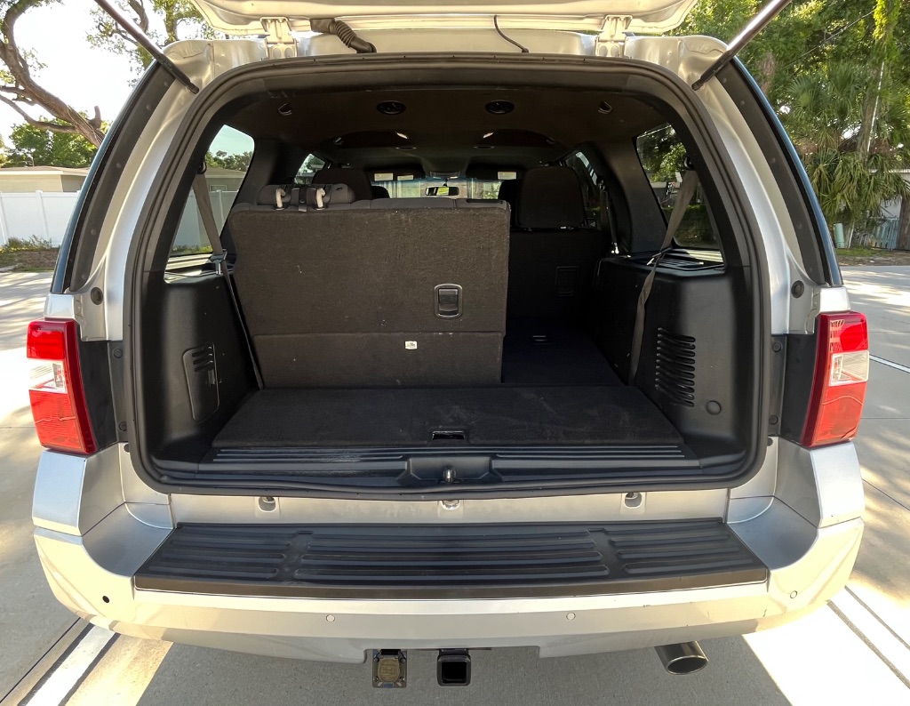 2017 Ford Expedition - $10,895