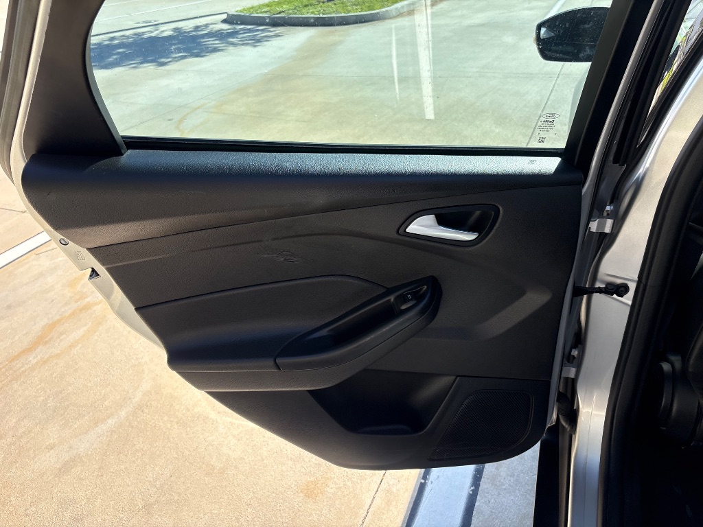 2017 Ford Focus - $7,995
