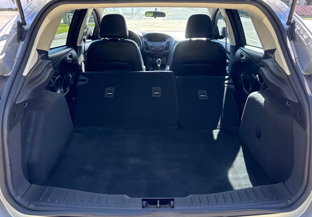 2017 Ford Focus - $7,995