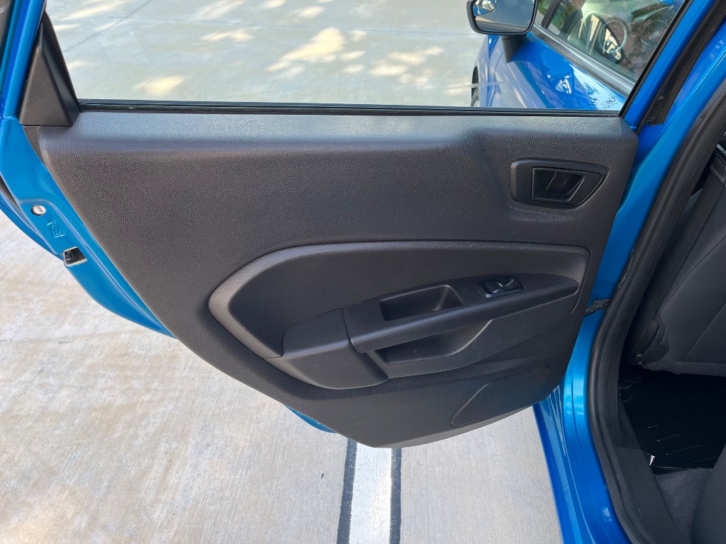 2017 Ford Fiesta - $6,995