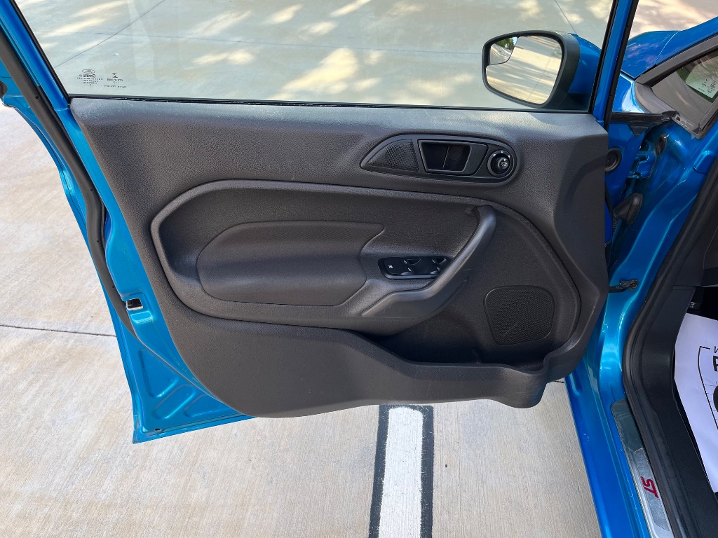 2017 Ford Fiesta - $6,995