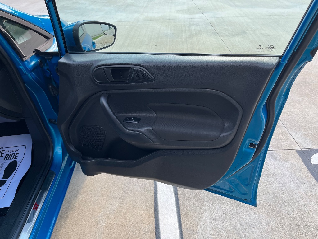 2017 Ford Fiesta - $6,995