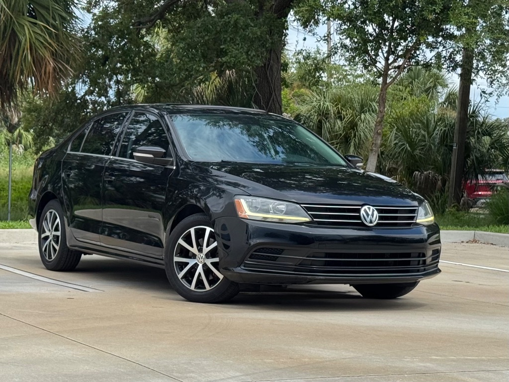 2017 Volkswagen Jetta - $8,395