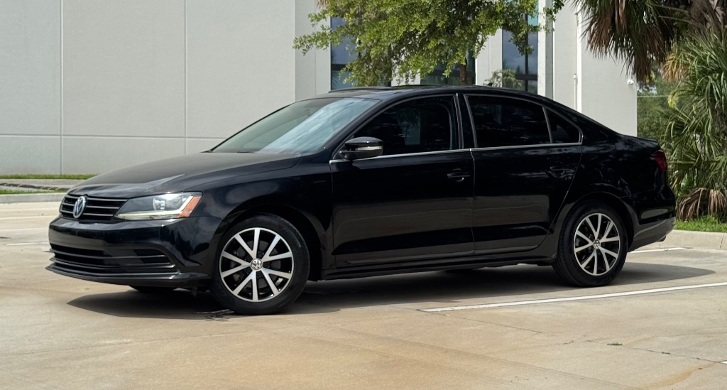 2017 Volkswagen Jetta - $8,395