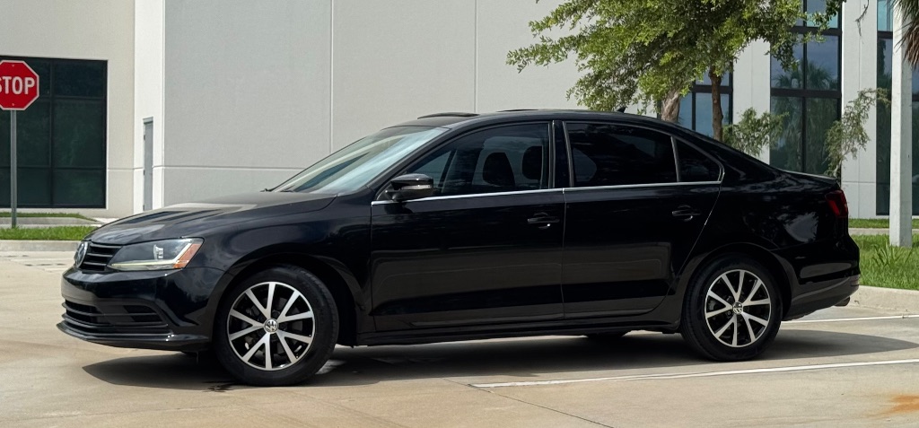 2017 Volkswagen Jetta - $8,395